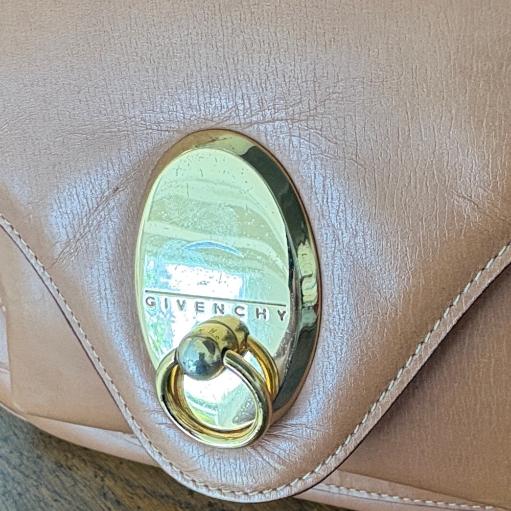 Givenchy Vintage Tan Leather Handbag with gold hardware - Picture 2 of 16